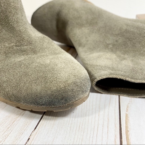 Kenneth Cole Reaction Taupe Suede Tassel Booties 6.5 - Picture 11 of 11